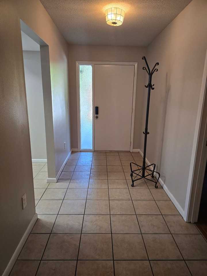 17 Dogwood Dr - Photo 2 of 16