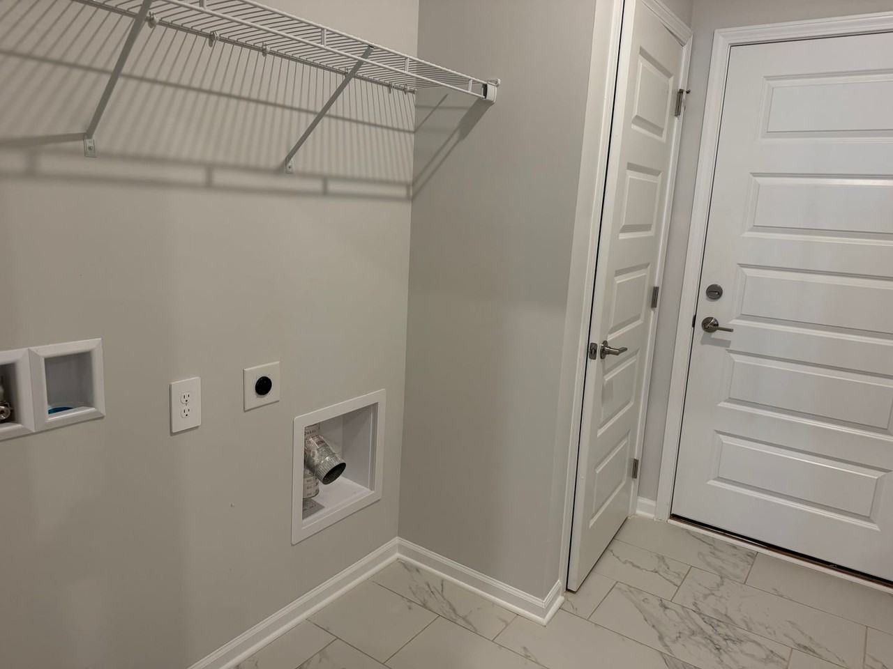 6061 Gardner Maples Dr - Photo 7 of 7