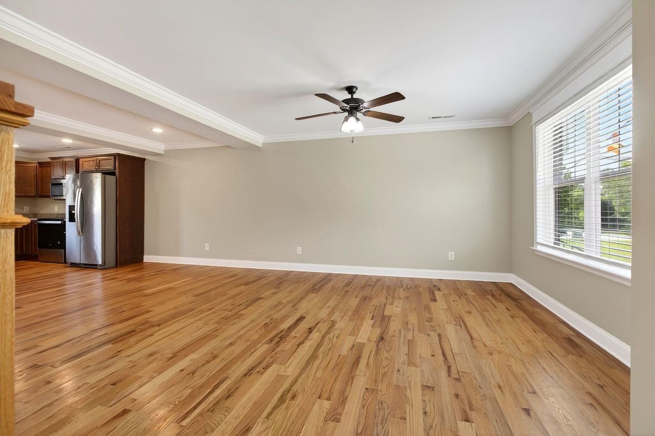 2297 Shady Ln Ne - Photo 6 of 29