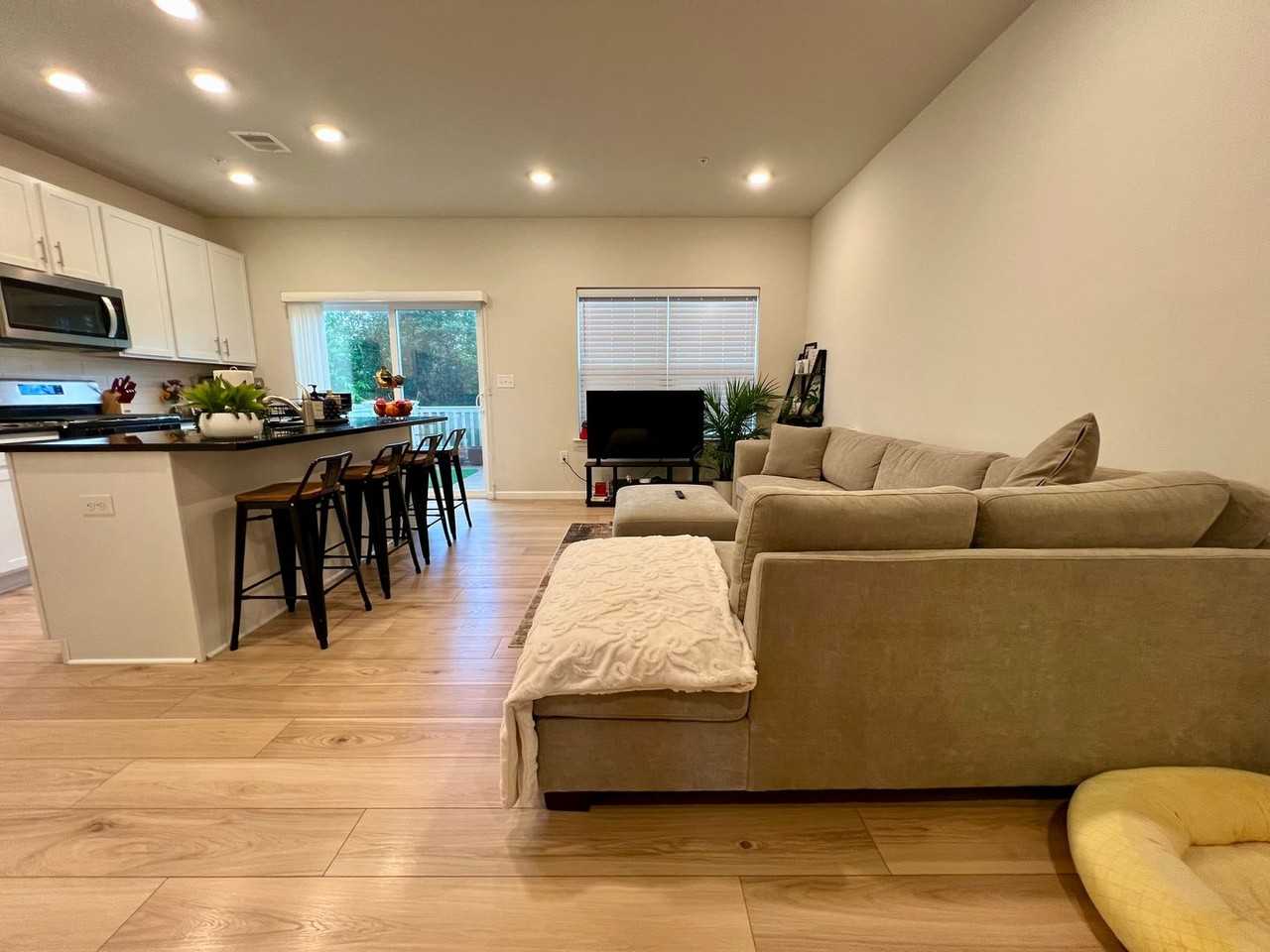 246 Honey Ln - Photo 4 of 29