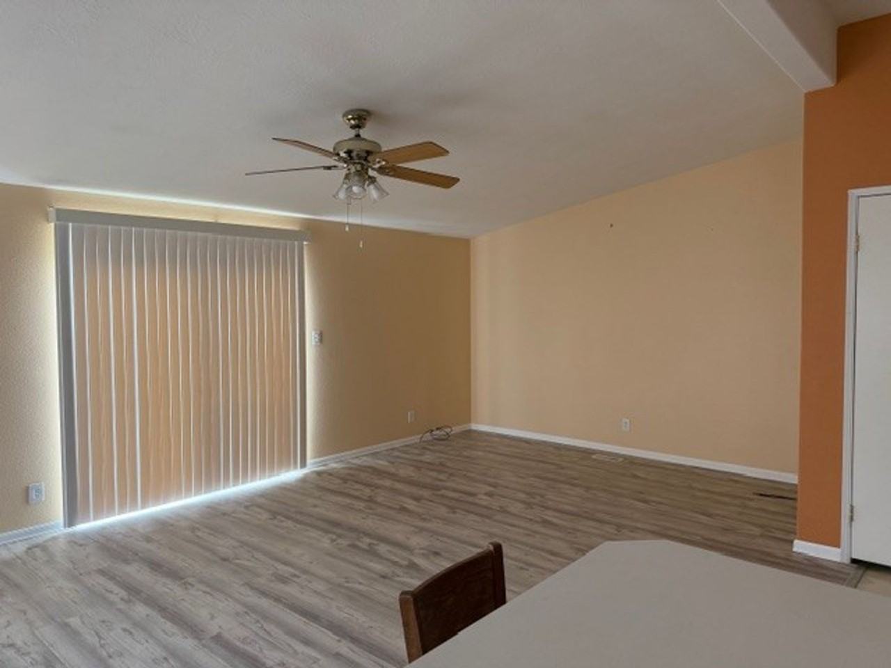 160 N 7th St - Photo 7 of 27