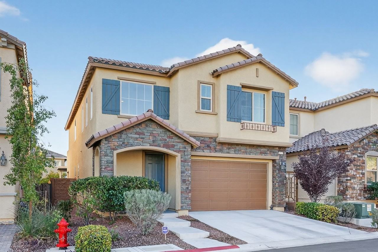 10615 College Hill Ave - Photo 2 of 48