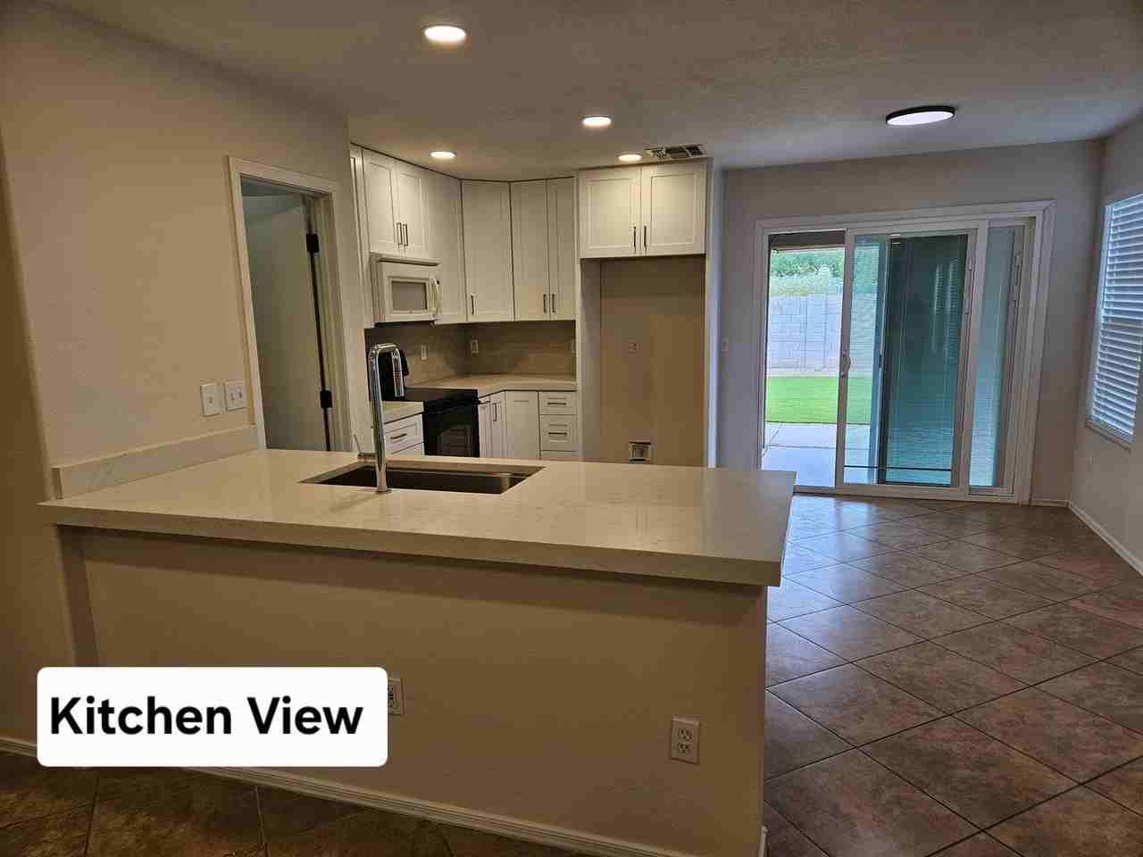 1060 E Appaloosa Rd - Photo 2 of 19