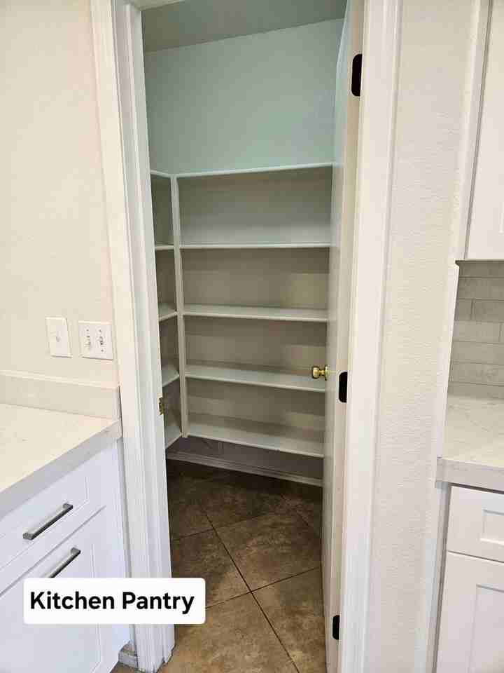 1060 E Appaloosa Rd - Photo 4 of 19