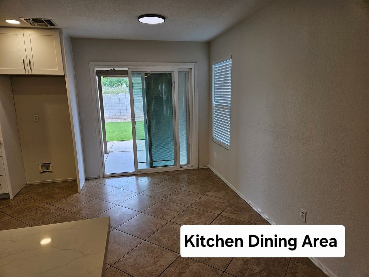 1060 E Appaloosa Rd - Photo 5 of 19