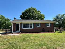 607 Martha Ave - Photo 1 of 1