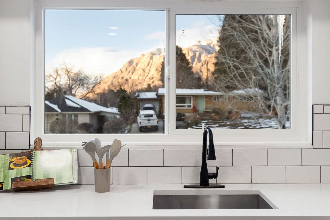 1757 Cahoon St - Photo 6 of 41