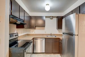 featured image of 304 N Main St