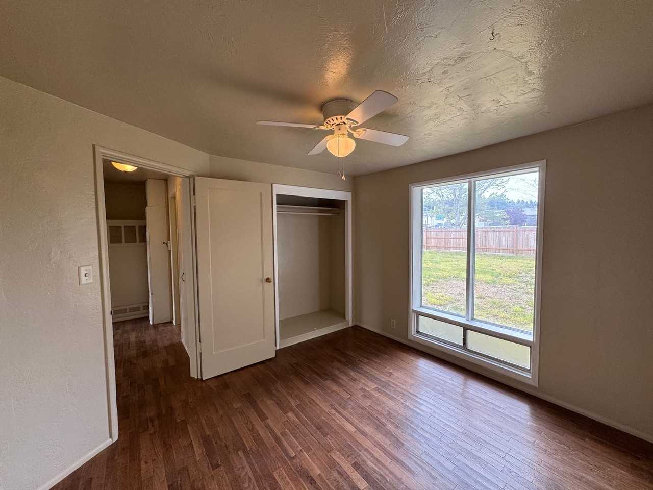 2860 Pearl St - Photo 6 of 12