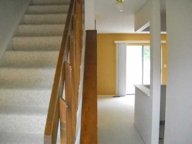 1300 Vesta Cir - Photo 3 of 11