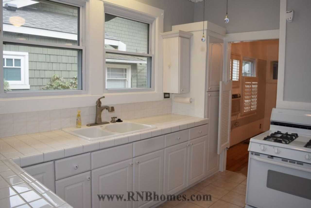 1121 Dolores Way - Photo 6 of 18