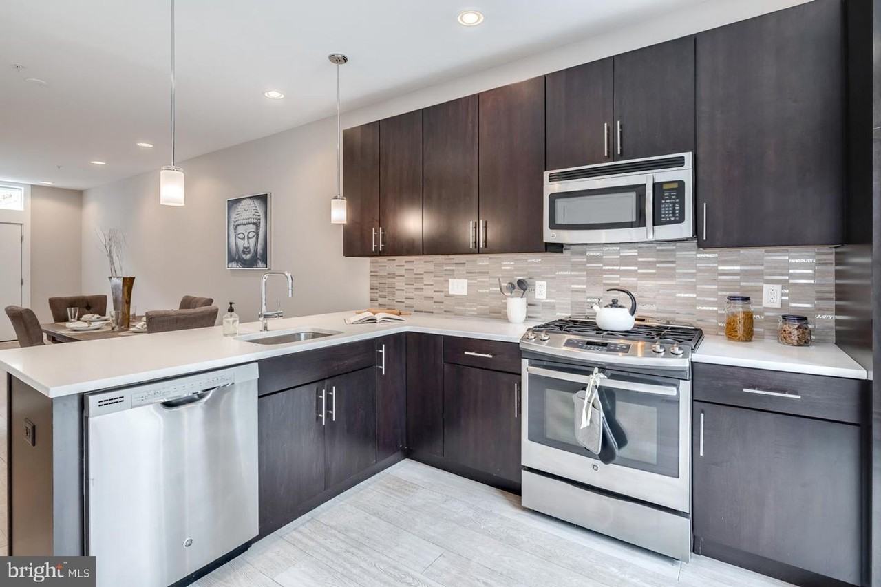 920 N 5th St - Photo 2 of 19