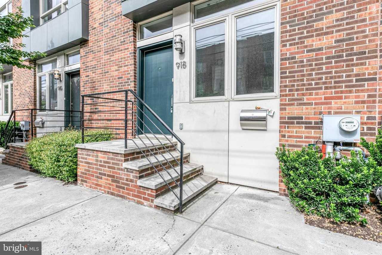 918 N 5th St - Photo 2 of 17