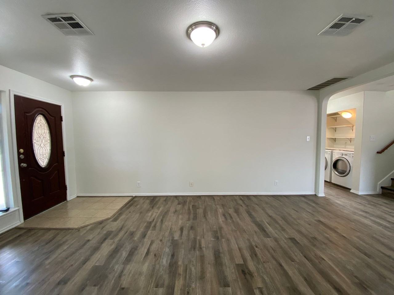 373 Starling Crk - Photo 3 of 34