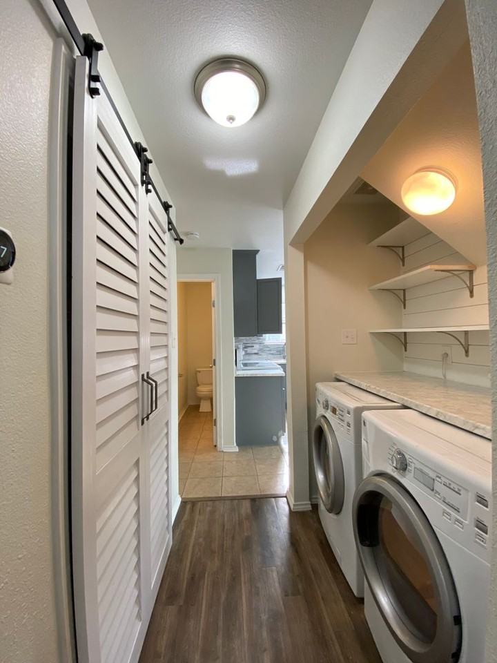 373 Starling Crk - Photo 7 of 34