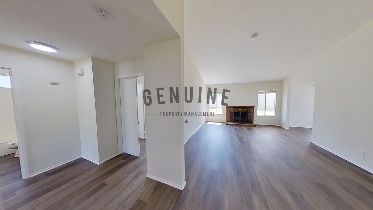 22606 Rockford Dr - Photo 7 of 24