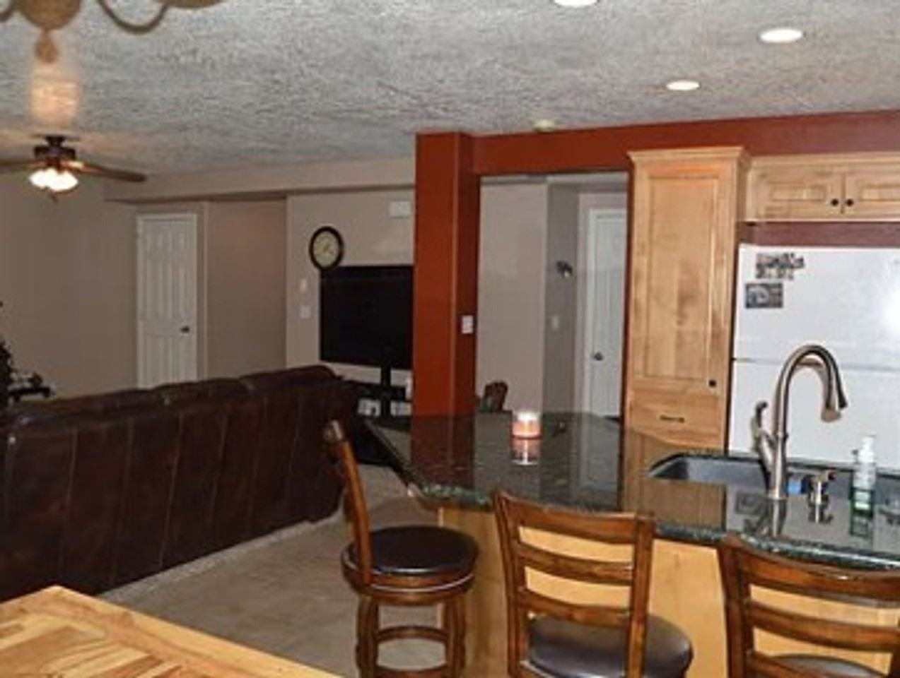 295 N Beacon Dr #1 - Photo 4 of 16