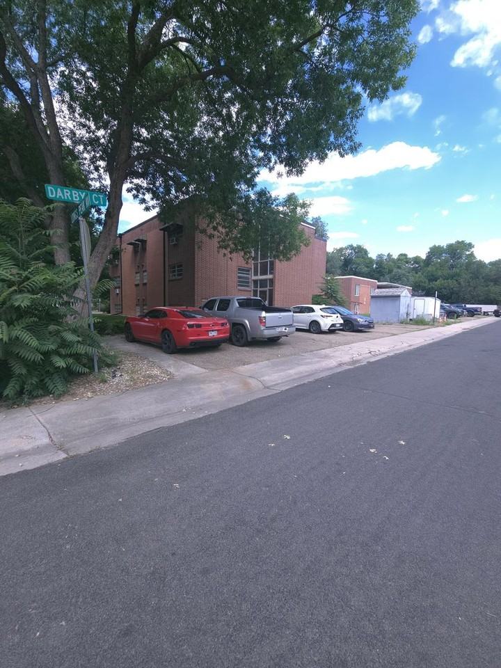 702 Emery - Photo 6 of 29