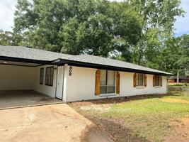 featured image of 908 Deer Park Rd