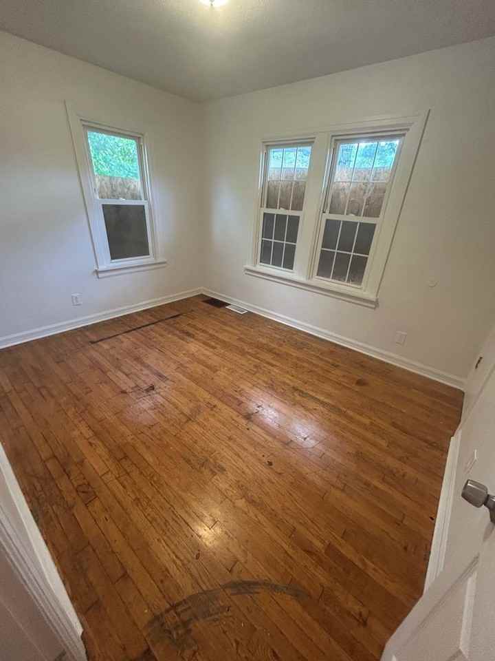 819 Mildred Ave - Photo 4 of 9