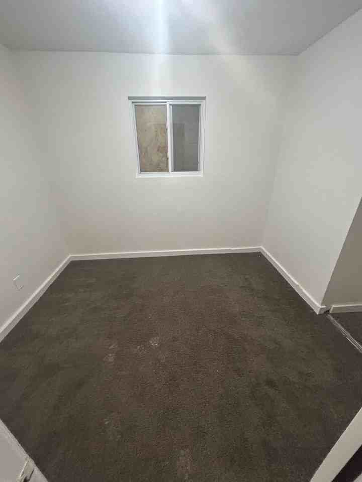 30 Saint Gregory Dr - Photo 2 of 7