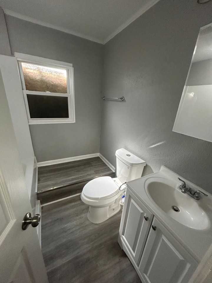 725 Saint Norbert Dr - Photo 5 of 9