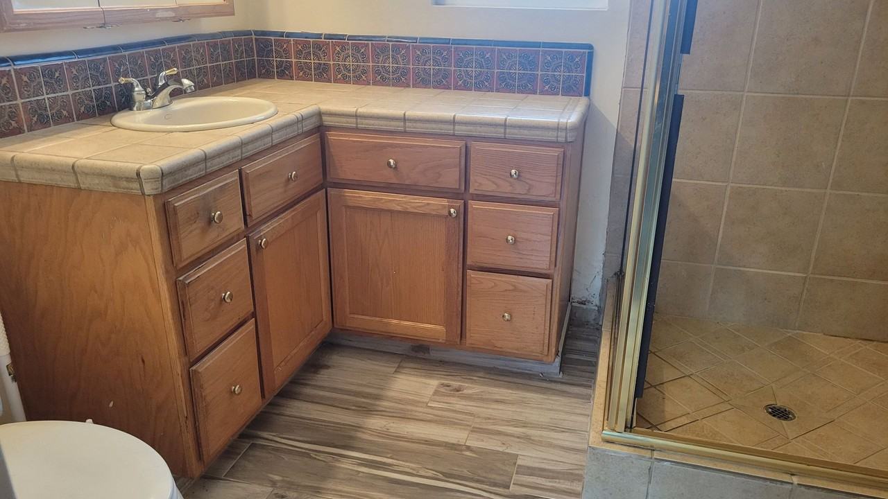 2313 San Lorenzo Ave - Photo 7 of 11