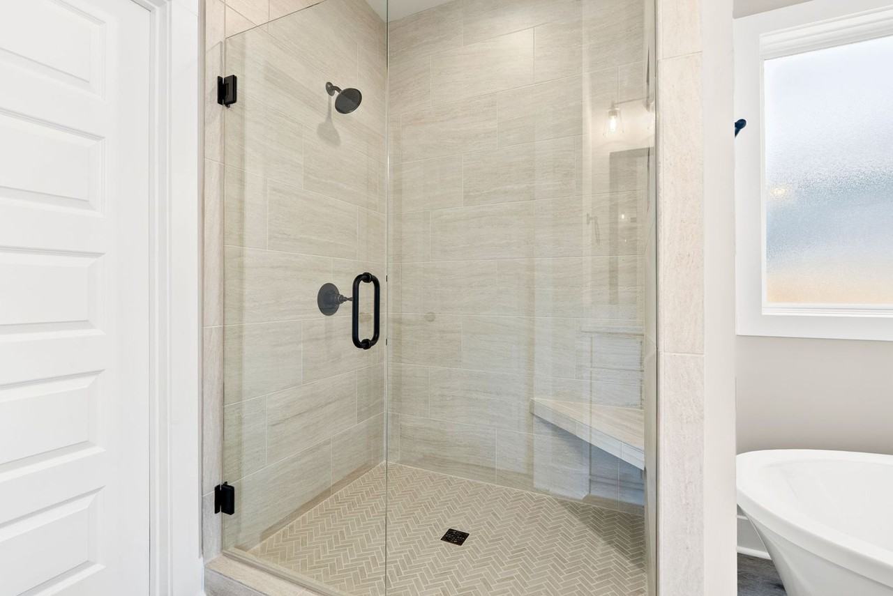 1785 Hanson St - Photo 4 of 21