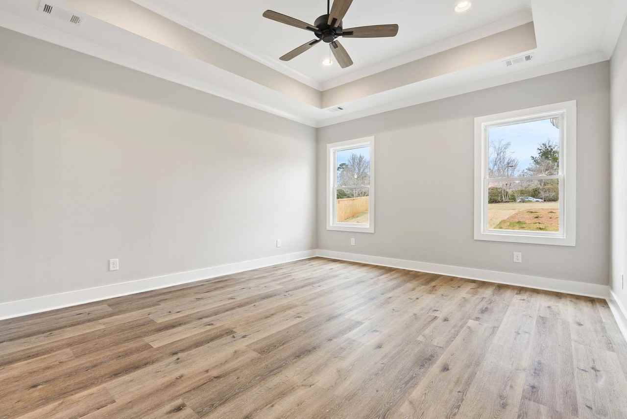 1785 Hanson St - Photo 7 of 21