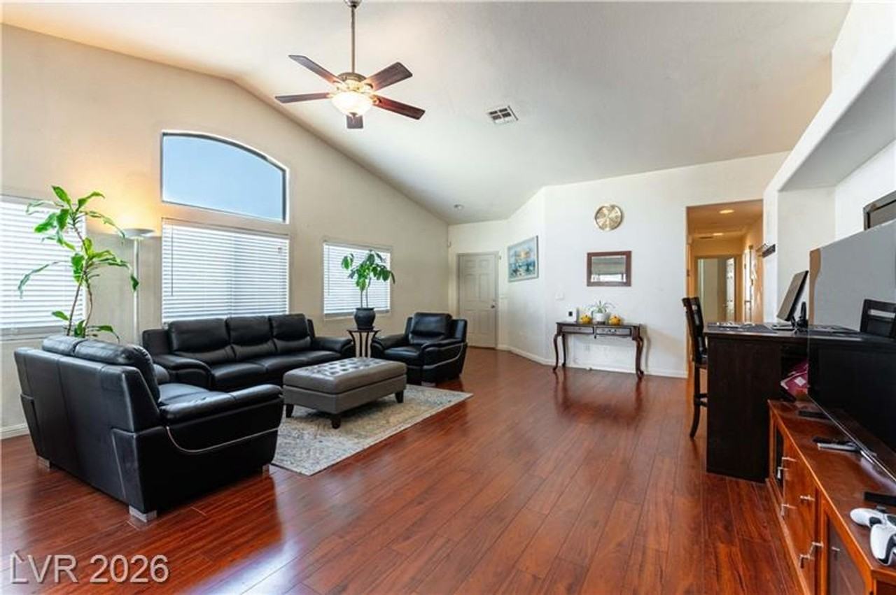 5740 Falling Sun Ct - Photo 3 of 14