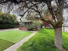 featured image of 3239 39th Ave Sw