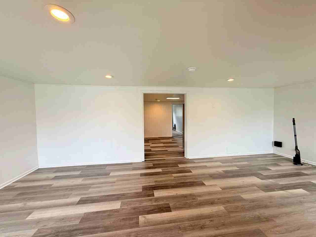 3239 39th Ave Sw - Photo 5 of 33