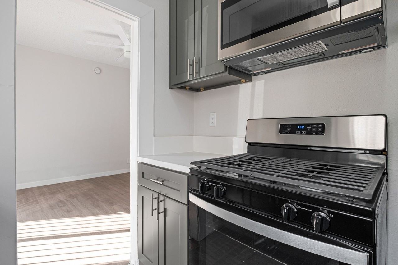 New Hampshire - Photo 3 of 8