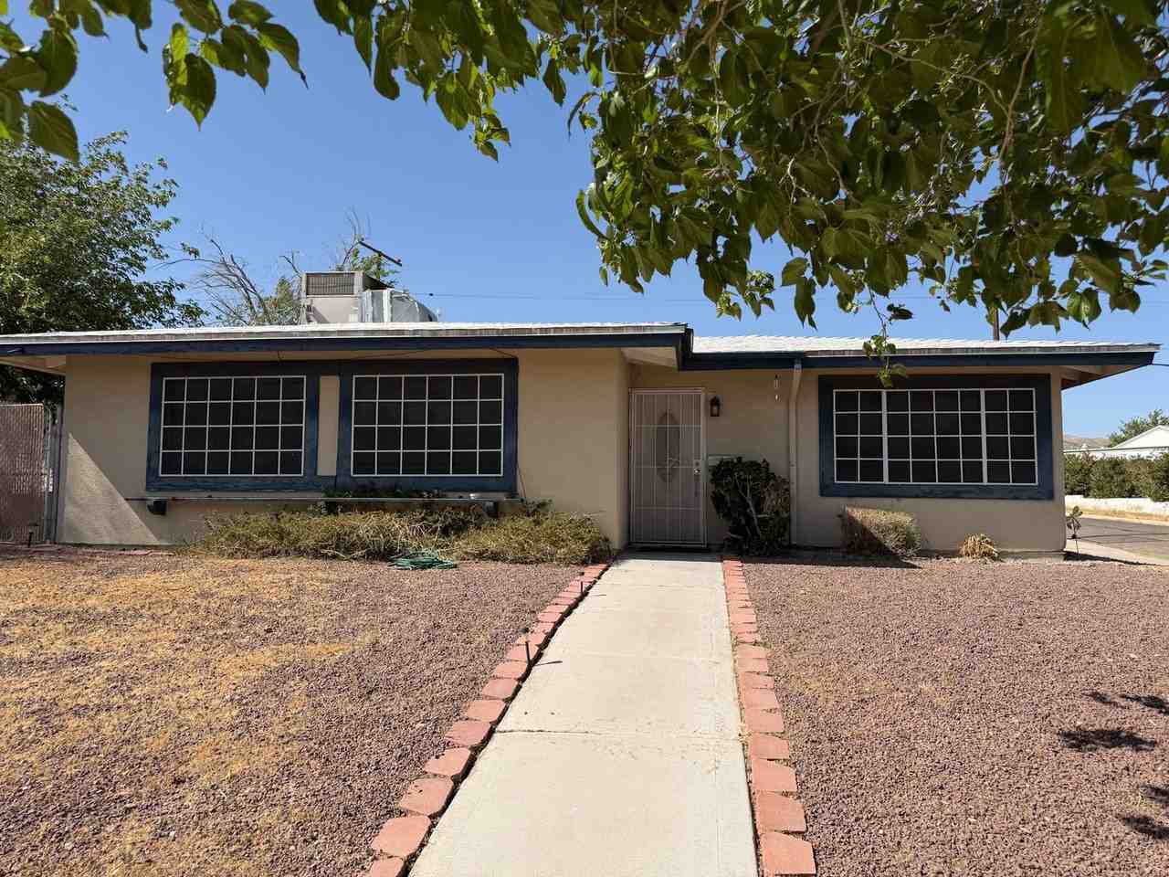 29094 Gabilan St - Photo 3 of 50