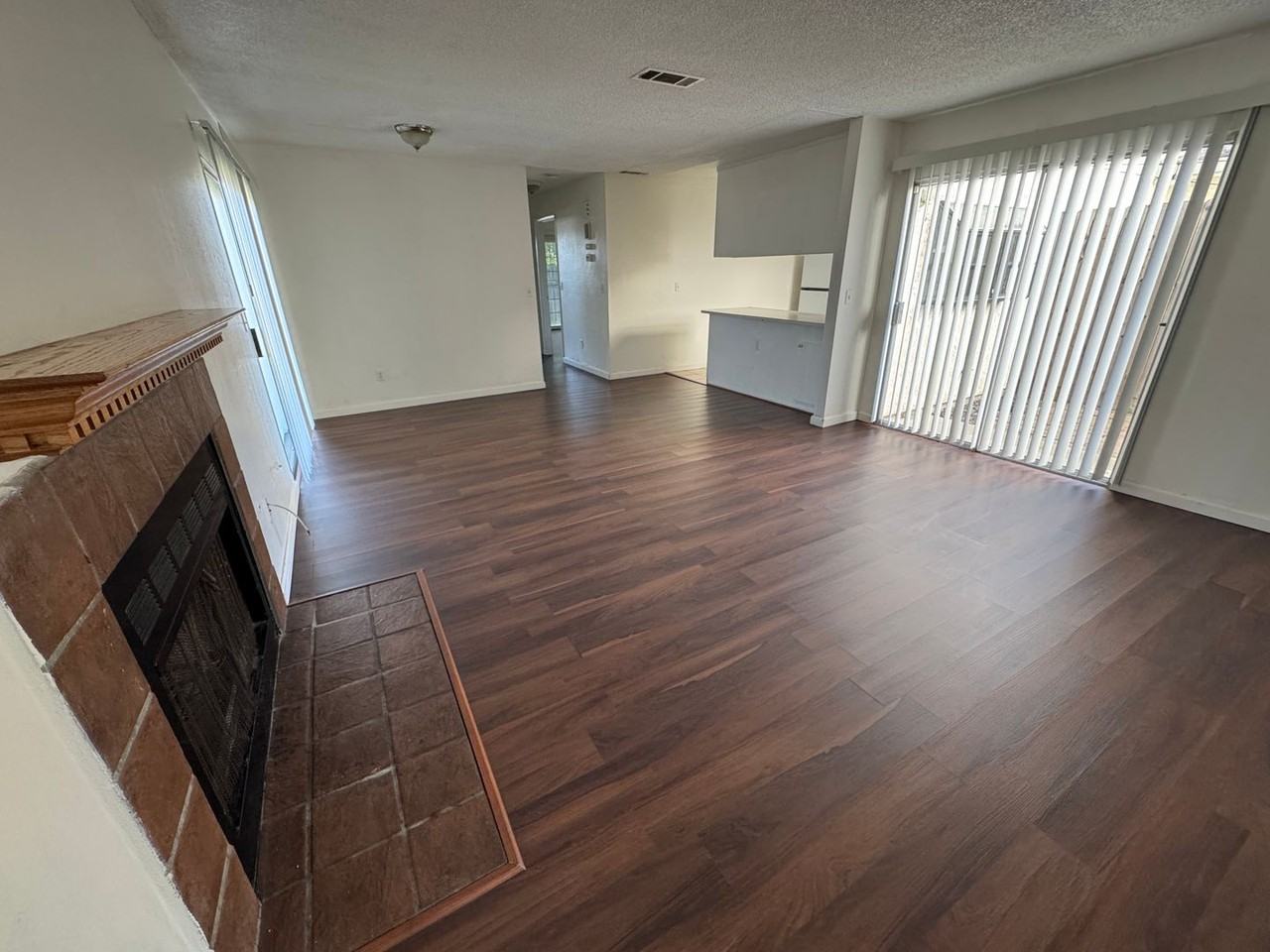 6936 Village Green Dr - Photo 3 of 10