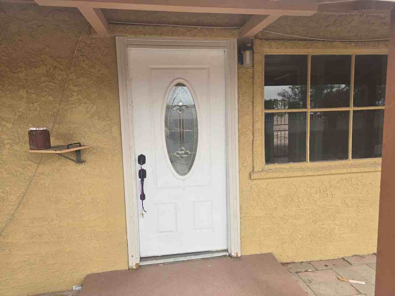 6141 S Southland Blvd - Photo 2 of 31