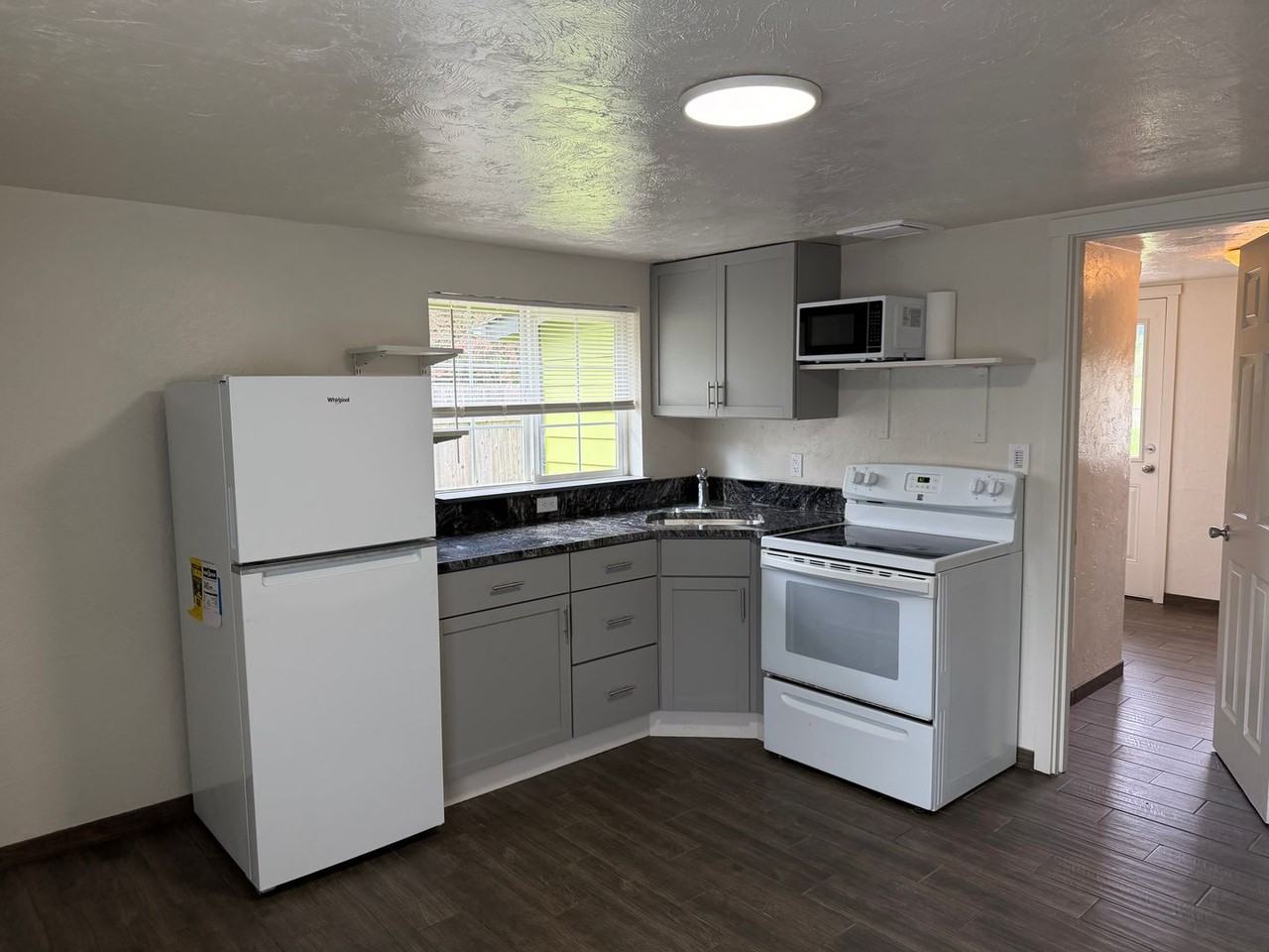 78160 1/2 Highway 99 - Photo 4 of 22