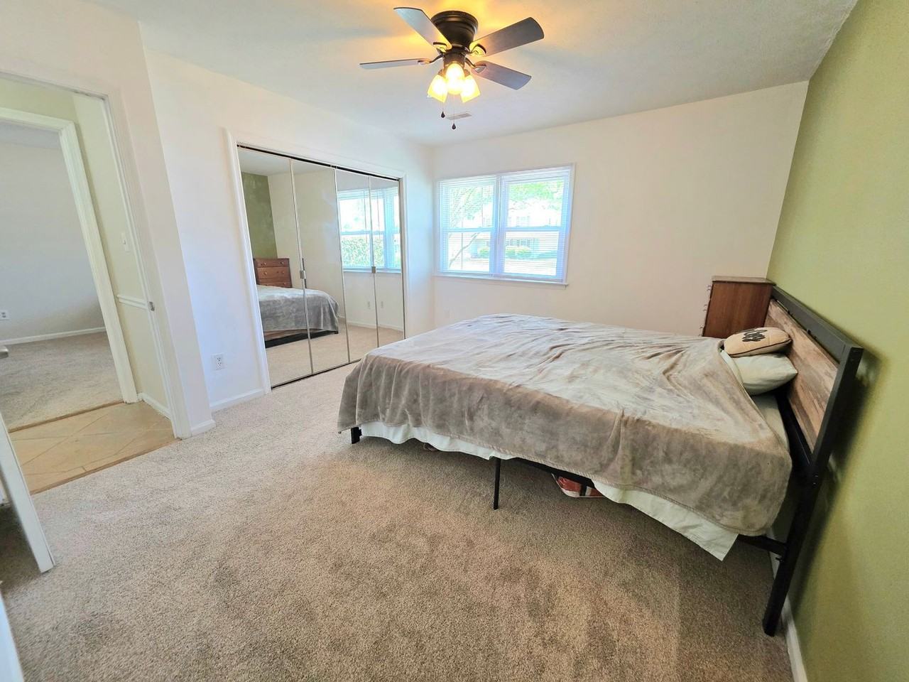 17 Philmont Dr - Photo 5 of 29