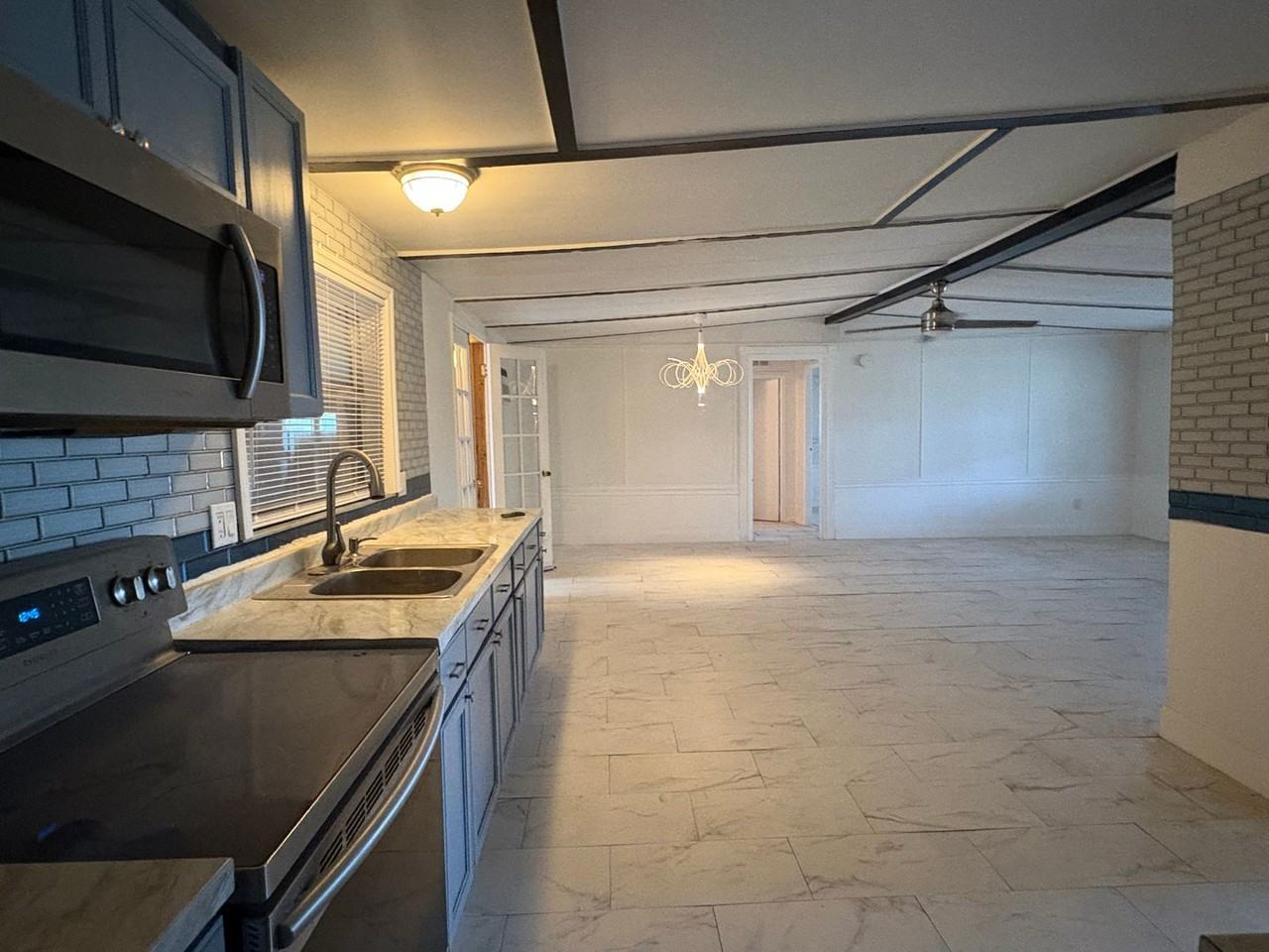 5109 Marc Dr - Photo 5 of 15