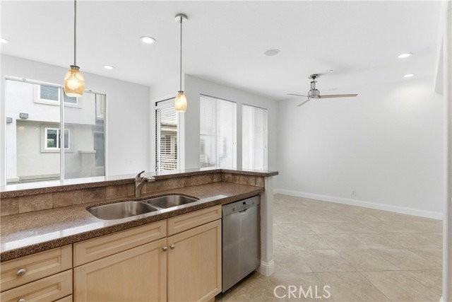 19307 Surfview Dr - Photo 6 of 8