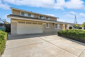 featured image of 17552 Wayne Ave