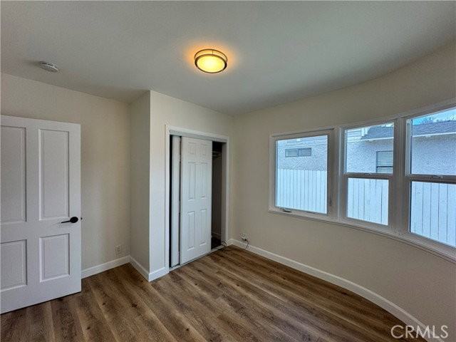 4235 Colbath Ave - Photo 5 of 8