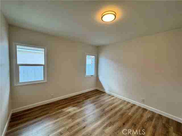 4235 Colbath Ave - Photo 7 of 8