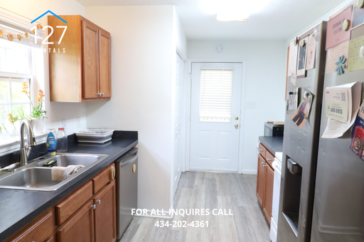 300 Towne Crier Rd - Photo 4 of 16