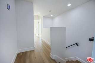 10803 Kling St #1 - Photo 5 of 8