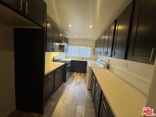 6303 Vicland Pl - Photo 3 of 8