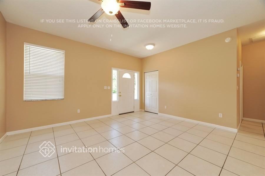 22447 Kingsley Ln - Photo 2 of 16