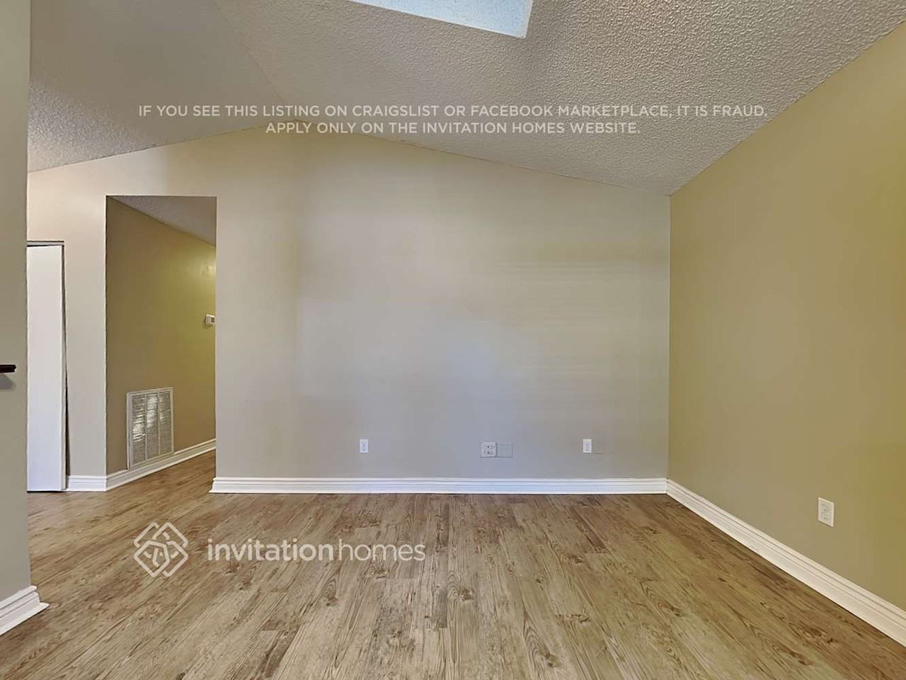 1305 Georgia Ave - Photo 3 of 16