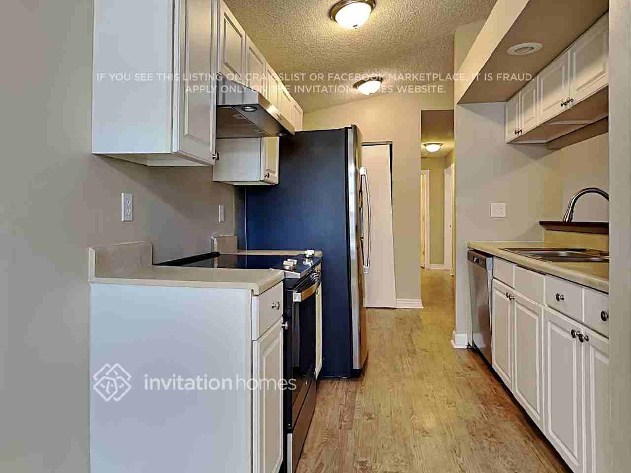 1305 Georgia Ave - Photo 6 of 16