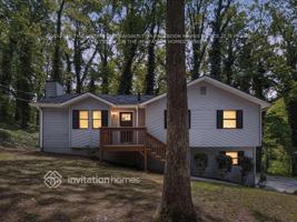 featured image of 1023 Lakewood Dr